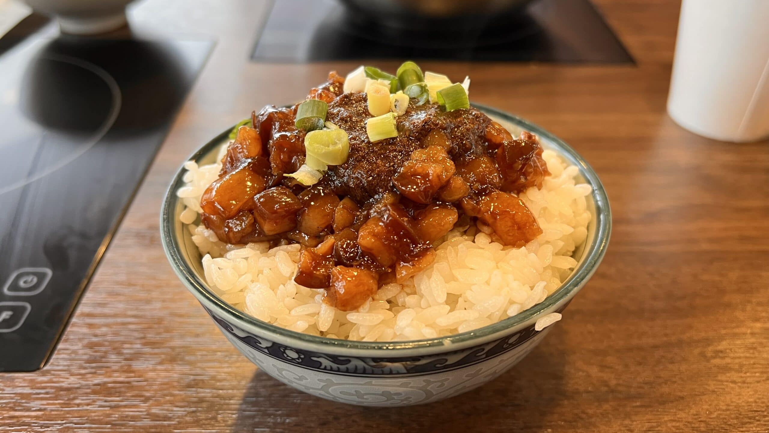 雲鼎阿二麻辣食堂-石牌店